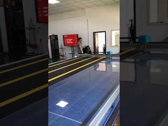 Automatisches Schneiden von PVC-Gewebe für mechanische Verladerampen-Schutzdächer