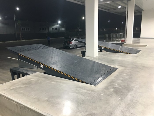 6000KG Telescopic Dock Leveler With Retractable Lip