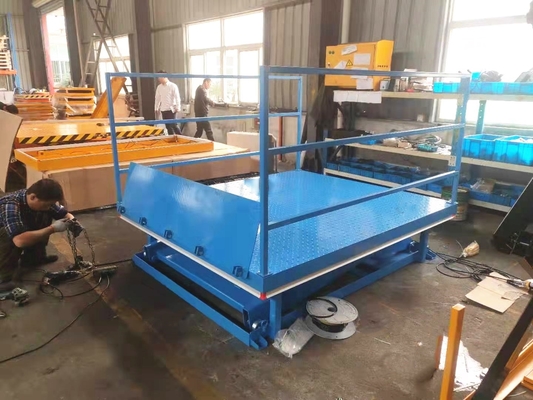 Durable Stationary Hydraulic Lift Table For Warehouse Yellow