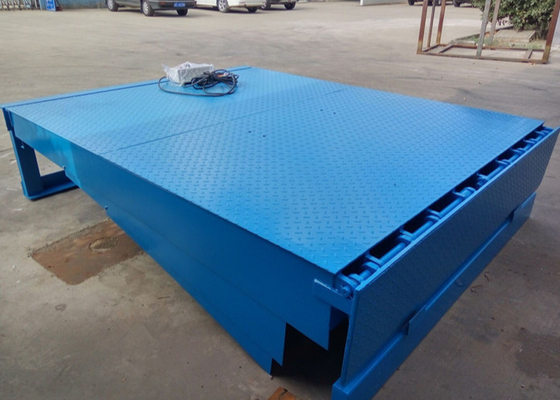 Industrial Door Matched Logistic Loading Bay System 8T Hydraulic Electric Dock Leveler