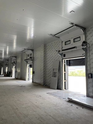 Elektrische automatische industrielle Abschnitttür 0,25 m/s Geschwindigkeit
